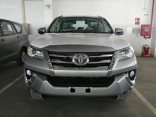 Bán xe Toyota Fortuner 2.4G sản xuất 2018, màu bạc, nhập khẩu nguyên chiếc