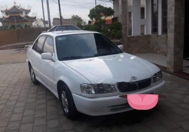 Bán Toyota Corolla 1.6 đời 2000, màu trắng chính chủ