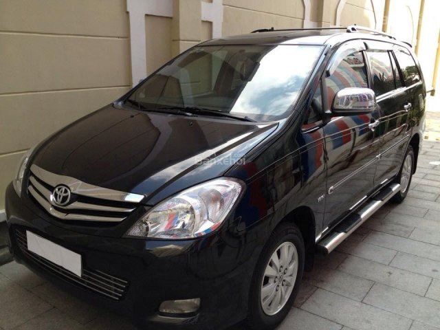 Bán gấp Innova đen 2009, tự động, bản V, xe đi 69 000 km