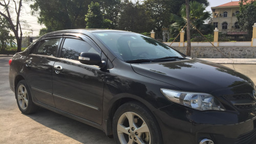 Bán xe Toyota Corolla altis 2.0 AT đời 2012, màu đen0