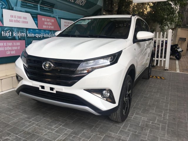 Toyota Giải Phóng bán Toyota Rush 1.5 2018 nhập khẩu, đủ màu, giao xe ngay. LH 0973.160.519