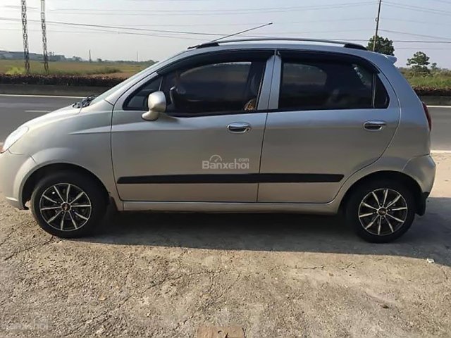 Bán Chevrolet Spark LT 0.8 MT sản xuất năm 2011, màu bạc chính chủ, giá 134tr