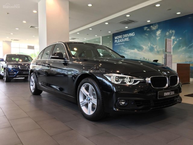 Bán BMW 320i tại Đà Nẵng - xe chưa đăng ký0