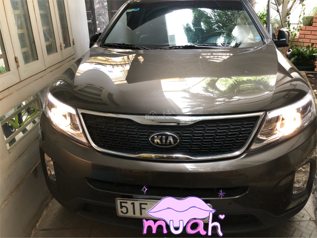 Cần bán gấp Kia Sorento đời 2016 màu xám (ghi), giá chỉ 739 triệu