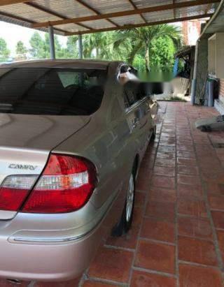 Cần bán gấp Toyota Camry sản xuất 2003, số sàn, giá chỉ 360 triệu