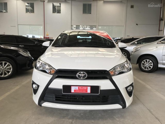 (Hãng) Bán xe Đã qua kiểm duyệt: Toyota Yaris E 2015, màu trắng, nhập khẩu Thái Lan