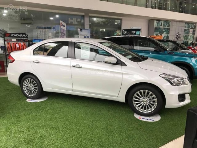 Cần bán xe Suzuki Ciaz 2018, màu trắng, xe nhập, giá tốt