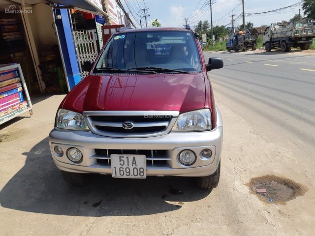 Cần bán Daihatsu Terios 1.3 4x4 MT năm 2004, màu đỏ, giá tốt