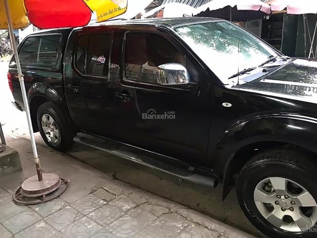 Cần bán lại xe Nissan Navara LE 2.5MT 4WD đời 2013, màu đen, nhập khẩu nguyên chiếc 