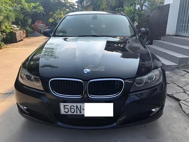 Cần bán gấp BMW 3 Series 320i năm 2009, màu đen, xe nhập đẹp như mới 