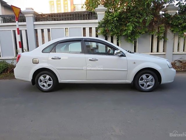 Bán Daewoo Lacetti EX đời 2007, màu trắng số sàn