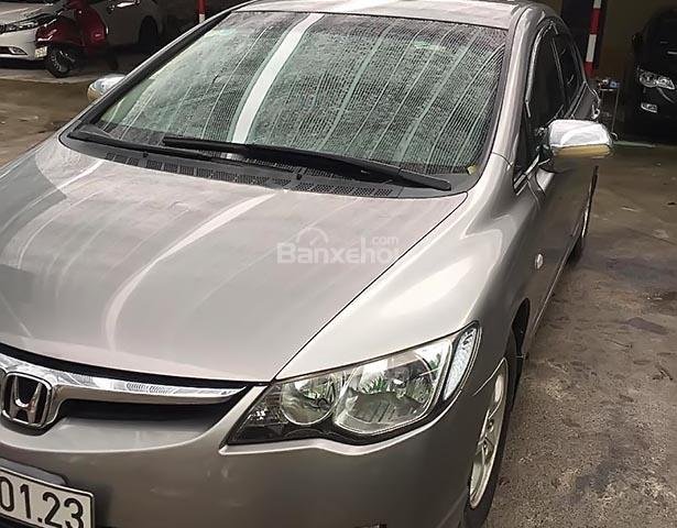 Bán Honda Civic 2007, màu bạc xe gia đình