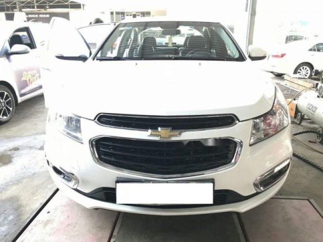 Bán Chevrolet Cruze LT 1.6 đời 2016, màu trắng, 446 triệu