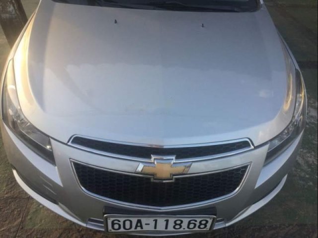 Bán xe Chevrolet Cruze MT năm 2010, màu bạc như mới giá cạnh tranh