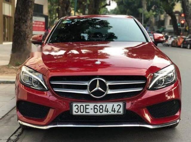 Bán ô tô Mercedes C300 sản xuất 2016, màu đỏ chính chủ