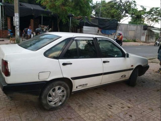 Cần bán xe Fiat Tempra MT 1996, màu trắng giá cạnh tranh0