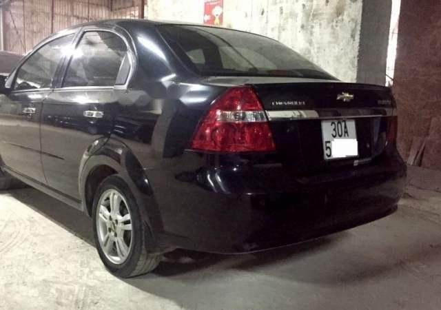 Bán Chevrolet Aveo đời 2015, màu đen, 300 triệu