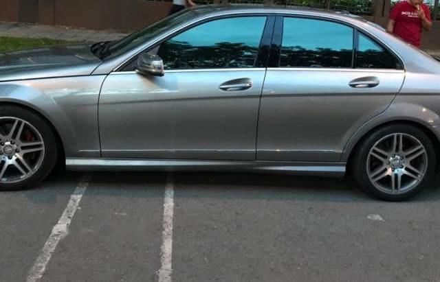 Bán xe Mercedes C300 AMG sản xuất 2011, nhập khẩu, giá 735tr