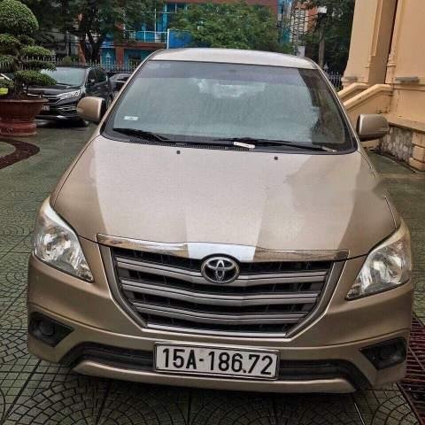 Bán ô tô Toyota Innova E sản xuất năm 2015, giá chỉ 590 triệu