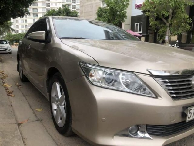 Bán Toyota Camry 2.5Q 2013, màu vàng cát