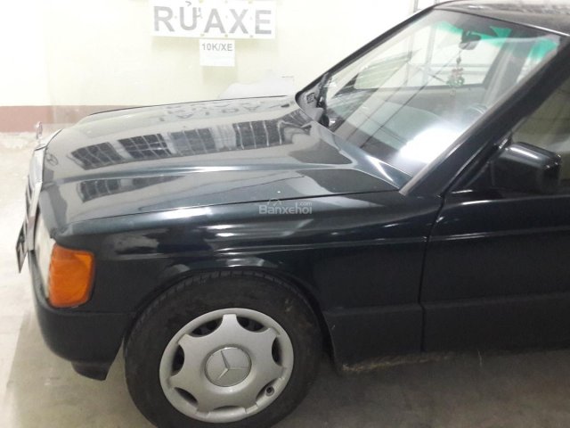 Cần bán Mercedes 190E 1993, màu xanh lục, xe nhập, 75 triệu0