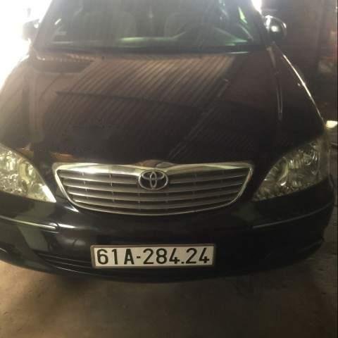 Chính chủ bán Toyota Camry sản xuất năm 2003, màu đen, giá 340tr