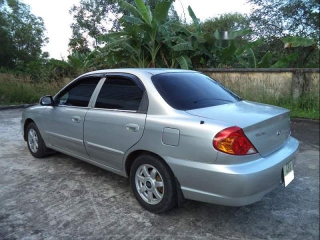 Bán Kia Spectra năm sản xuất 2004, màu bạc  