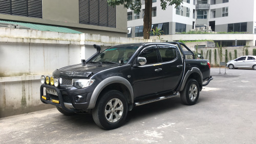 Bán Mitsubishi Triton năm 2013, đã lắp thêm 1 số đồ để đi dạo phố0