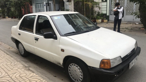 Cần bán gấp Daihatsu Feroza 1.3 MT năm sản xuất 1993, màu trắng 0