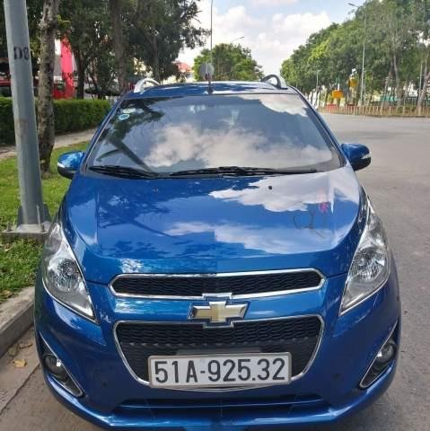 Cần bán Chevrolet Spark LTZ 2014, màu xanh lam, xe gia đình 