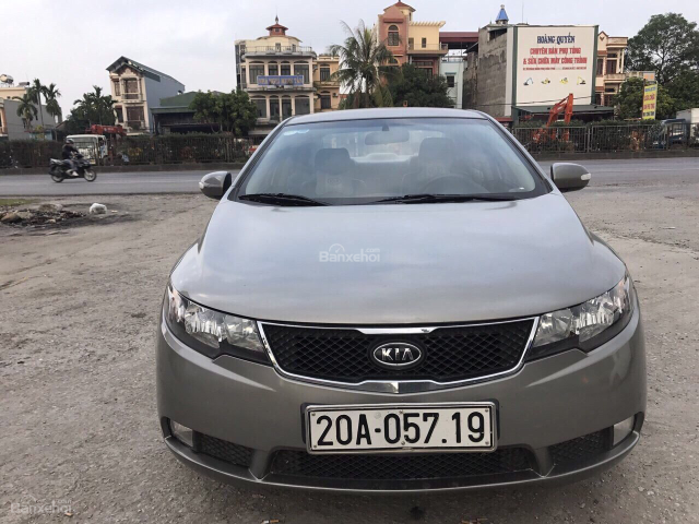 Bán xe Kia Forte năm 2010 màu xám (ghi), giá chỉ 340 triệu nhập khẩu