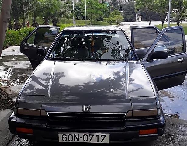 Cần bán xe Honda Accord đời 1986, màu xám, nhập khẩu nguyên chiếc, giá tốt