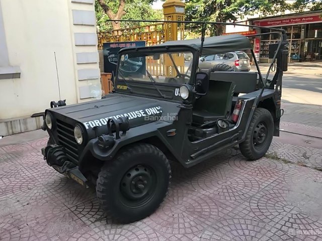 Bán Jeep A2 1975, màu xanh lam giá cạnh tranh