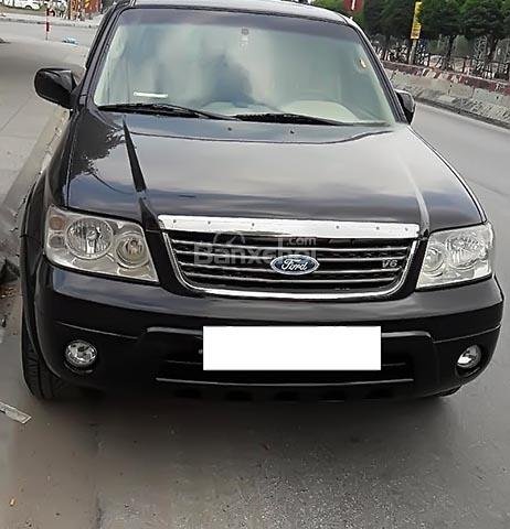 Cần bán lại xe Ford Escape XLT đời 2004, màu đen, 250 triệu