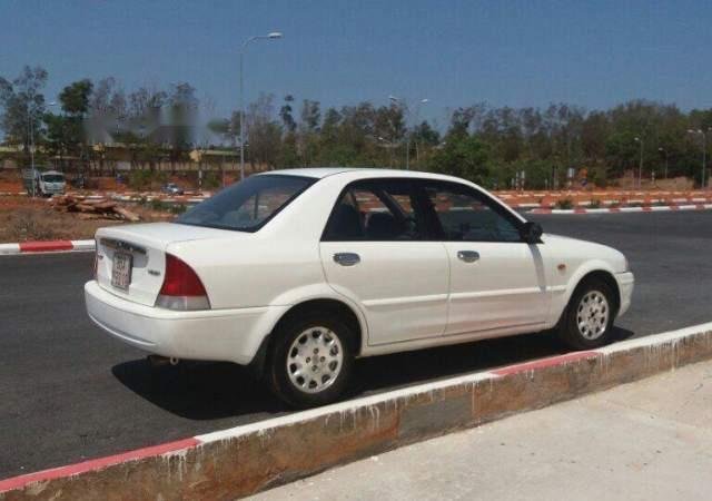 Cần bán lại xe Ford Laser đời 2001, màu trắng, xe nhập, 130 triệu