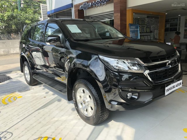 Trailblazer 7 chỗ nhập, call là có giá cạnh tranh nhất, trả góp và giao xe toàn quốc