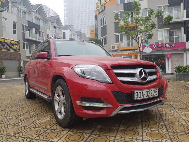 Cần bán Mercedes 250 4MATIC 2015, màu đỏ, nhập khẩu