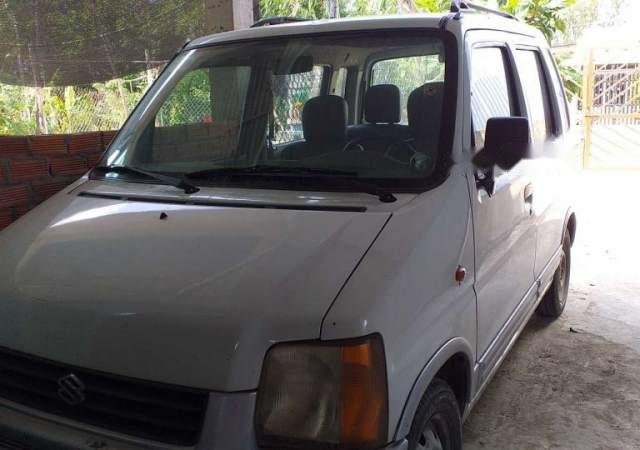 Bán xe Suzuki Wagon R+ năm sản xuất 2003, màu trắng, xe nhập, giá tốt0