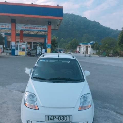 Bán ô tô Chevrolet Spark năm 2010, màu trắng, xe nhập như mới