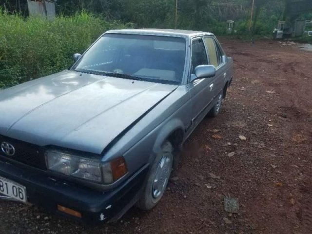 Bán ô tô Toyota Corona đời 1986, màu xám