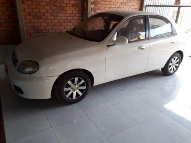 Chính chủ bán Daewoo Lanos đời 2003, màu trắng