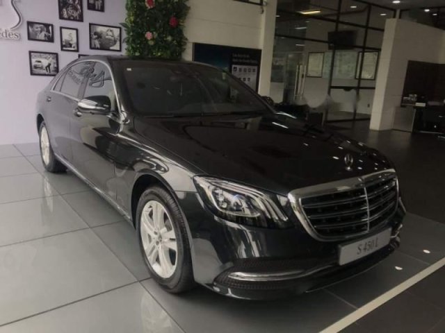 Cần bán xe Mercedes S450L sản xuất năm 2018, màu đen