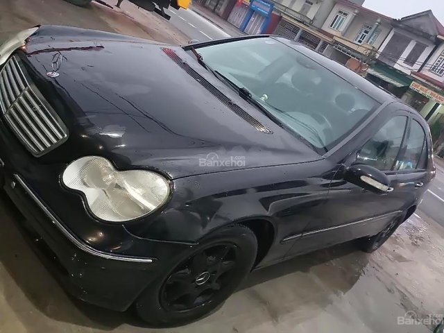 Cần bán xe Mercedes C200 1.8 AT năm 2003, màu đen chính chủ, giá tốt0