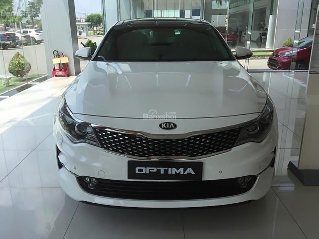 Bán ô tô Kia Optima 2.0 ATH sản xuất 2018, màu trắng, 842tr