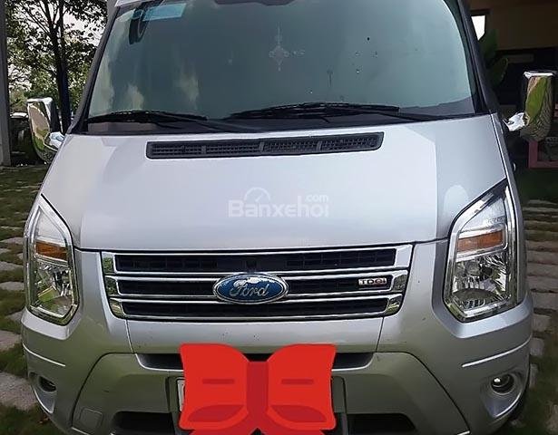 Cần bán gấp Ford Transit Luxury sản xuất năm 2016, màu bạc 