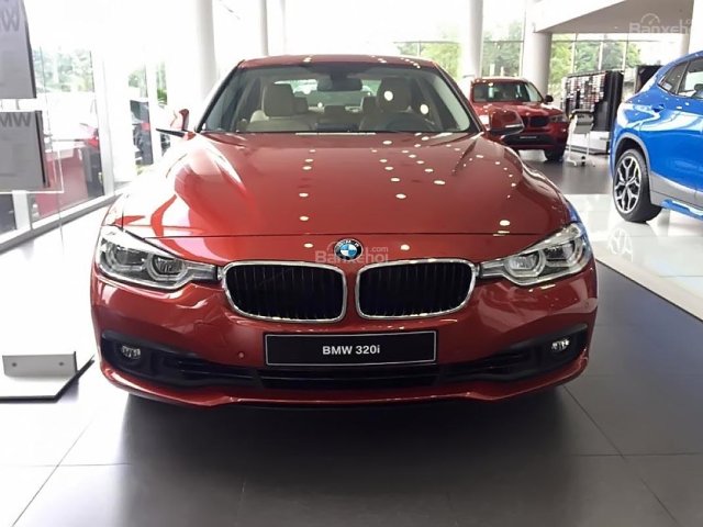 Bán xe BMW 3 Series 320i sản xuất 2018, nhập khẩu