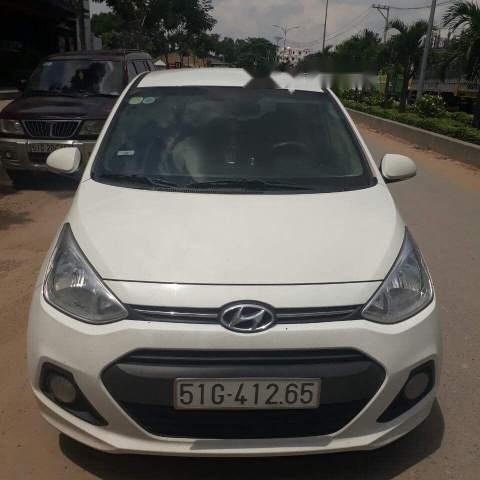 Chính chủ bán Hyundai Grand i10 1.2AT 2017, màu trắng, xe nhập