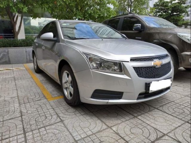 Cần bán Chevrolet Cruze sản xuất năm 2012, 320tr