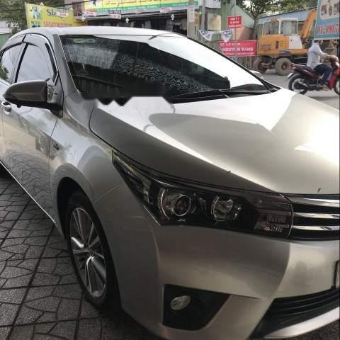 Bán Toyota Corolla altis đời 2015, màu bạc, nhập khẩu