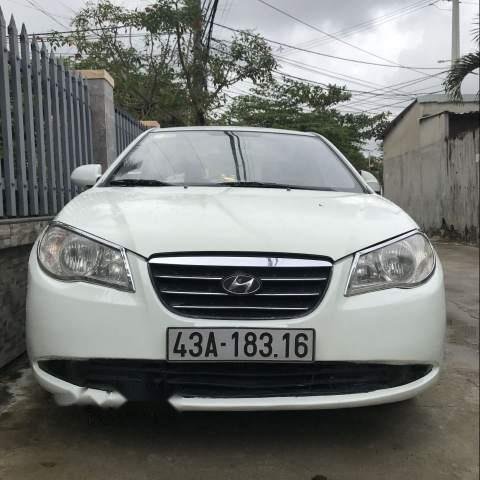 Cần bán Hyundai Elantra sản xuất năm 2008, màu trắng, nhập khẩu